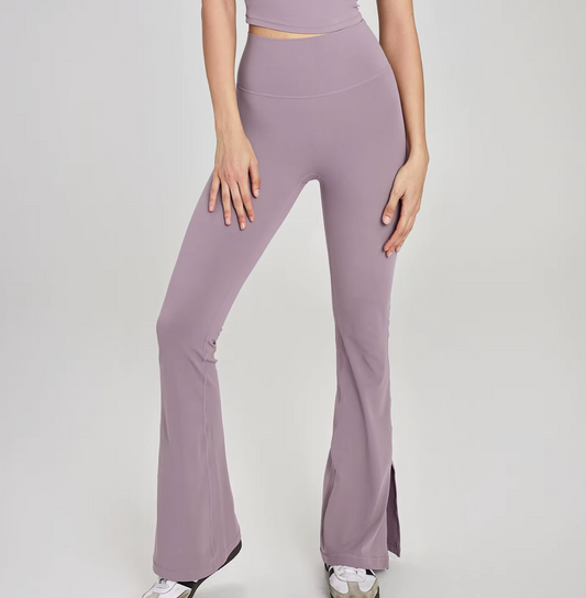 SEAMLESS HIGH-RISE FLARED PANT TARO LATTE